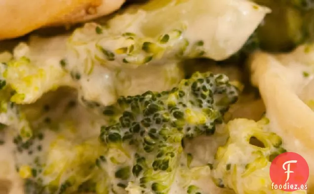 Yogur Griego Brócoli de Pollo Alfredo