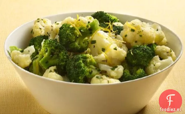 Coliflor y Brócoli con Mantequilla de Hierbas Frescas