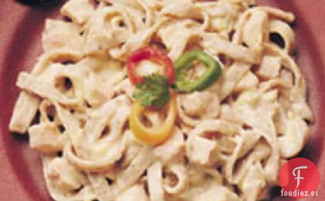 Fettuccine de Chipotle con Pavo Ahumado