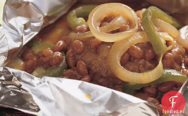 Paquetes de Papel de Aluminio de Frijoles y Hamburguesas a la Parrilla del Viejo Oeste