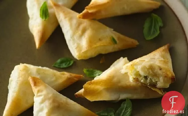 Triángulos de Queso de Albahaca