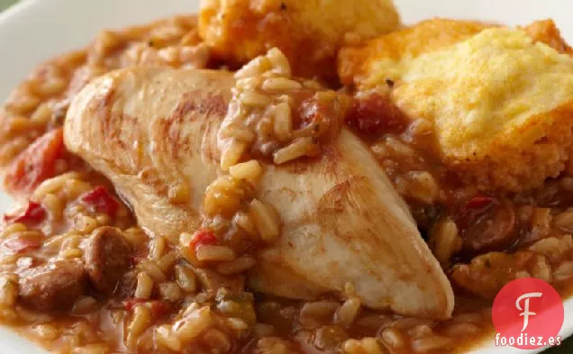 Gumbo de Pollo y Salchicha con Albóndigas de Maíz