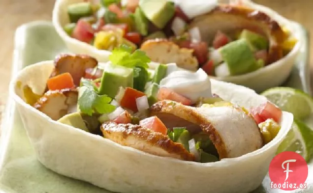 Tacos suaves Picantes de Pollo y Aguacate Stand ' N Stuff™