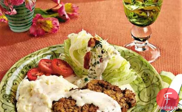 Rodajas de Lechuga Iceberg con Aderezo de Queso Azul