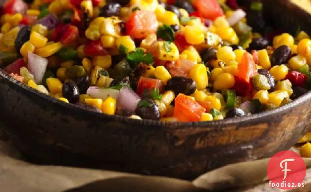 Salsa de Frijoles Negros y Maíz Tostado