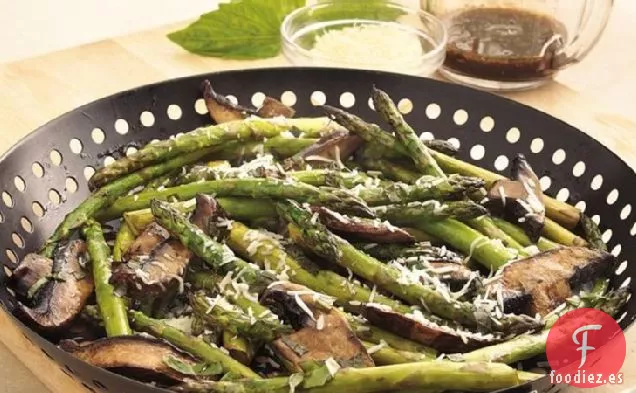 Espárragos y Champiñones a la Parrilla con Parmesano