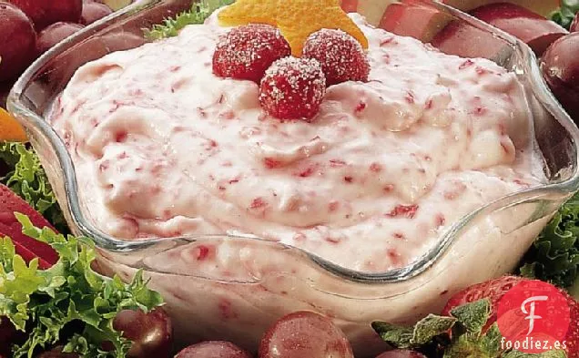 Dip de Frutas con Pelusa de Arándanos con Corona de Frutas