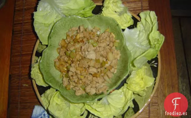 Pavo De Jengibre Con Envoltura De Lechuga