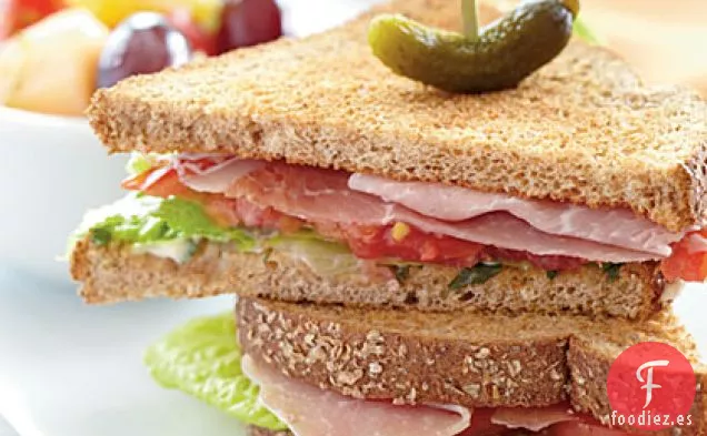 Sándwiches de Jamón, Lechuga y Tomate