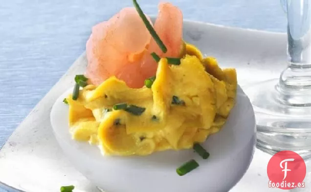 Huevos Rellenos de Cóctel de Camarones