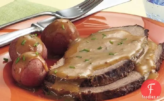 Asado de Ternera Bávara de Cocción Lenta con Salsa