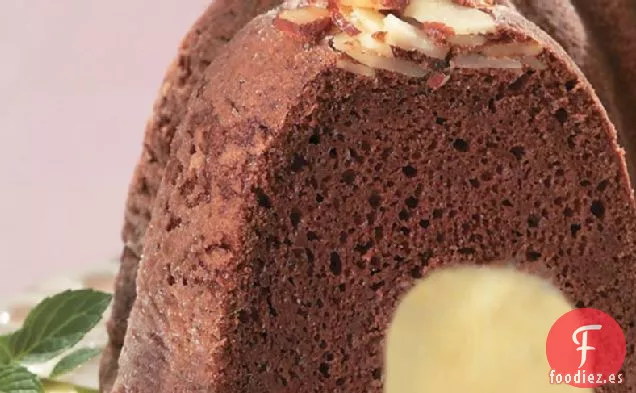 Tarta de Chocolate y Almendras con Mousse de Chocolate Blanco