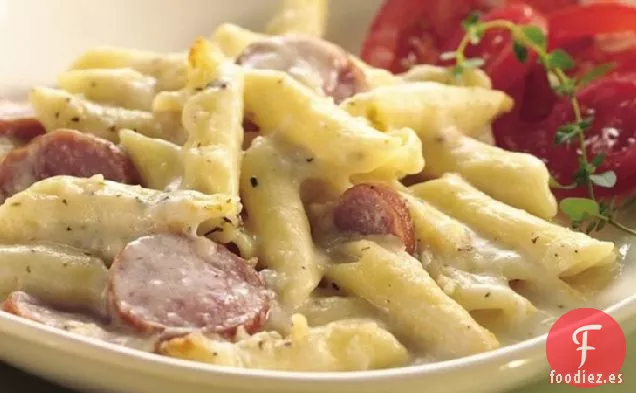 Cazuela de Salchichas con Queso y Penne