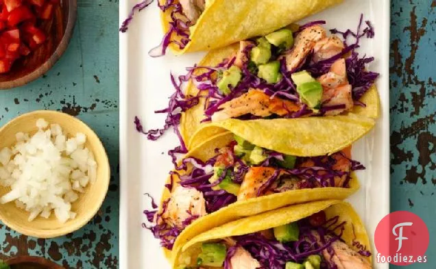 Tacos de Salmón a la Parrilla con Guacamole Grueso