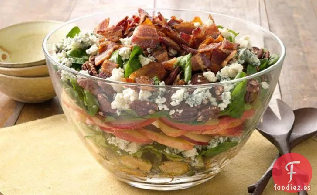 Ensalada de Bruselas con Tocino de Arce en Capas