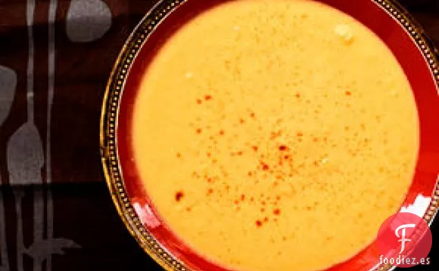 Sopa de Pimentón Ahumado y Colinabo