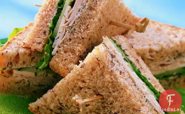 Sándwiches de Eneldo de Pepino de Pavo