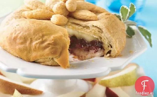 Brie de Arándano Envuelto en Pasteles