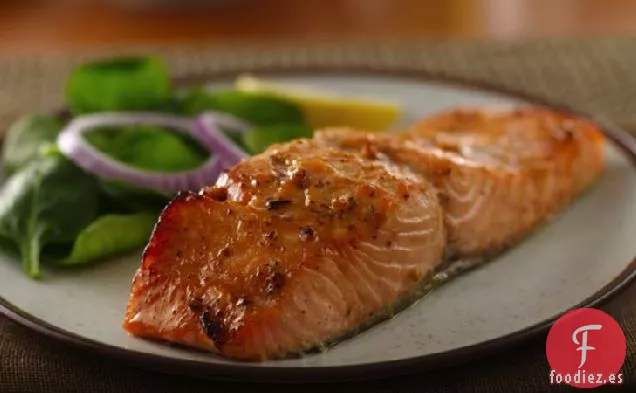 Salmón Glaseado con Mostaza y Miel