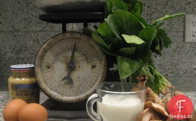 Spaetzle De Mostaza Con Espinacas Salteadas, Cebollas Dulces Y Shitake