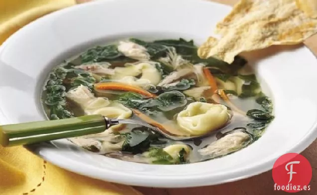 Sopa de Tortellini de Pollo y Espinacas