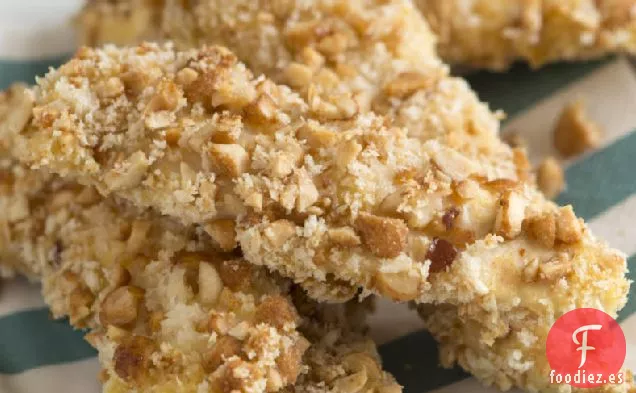 Trozos de Pollo Con Costra De Cacahuete Tostado Con Miel