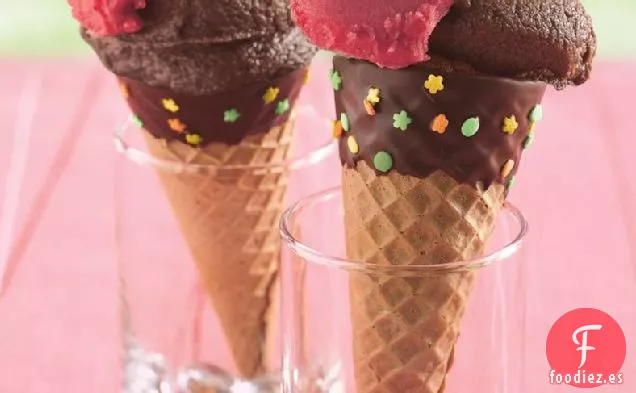 Conos de Mousse de Chocolate