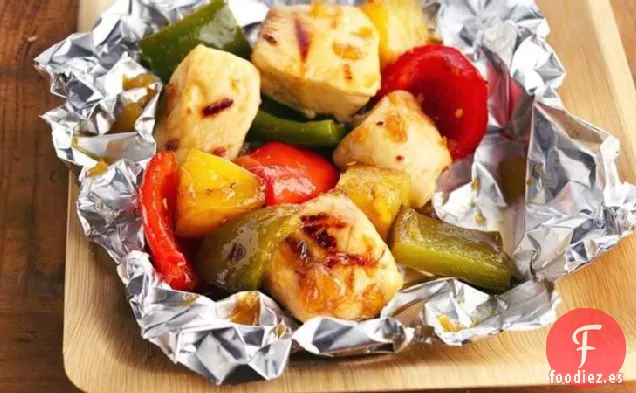 Paquetes de Brochetas de Piña y Pollo a la Parrilla