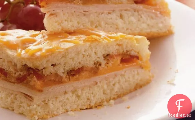 Sándwich de Pavo al Horno, Queso Cheddar y Tocino