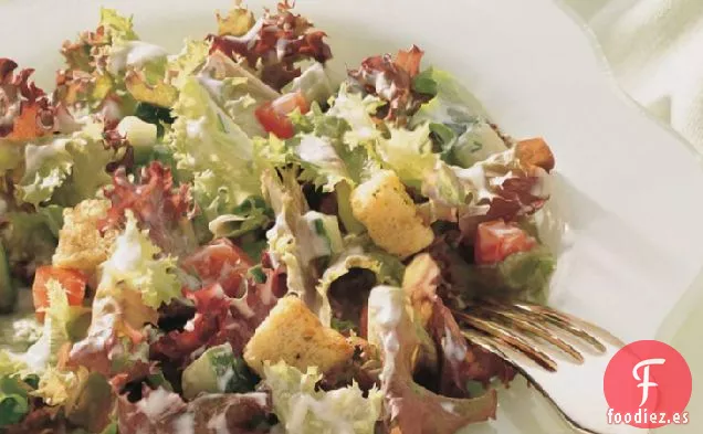 Ensalada con Aderezo Cremoso de Eneldo