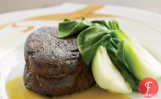 Solomillo Frotado con Pimentón y Mantequilla de Mostaza Cítrica