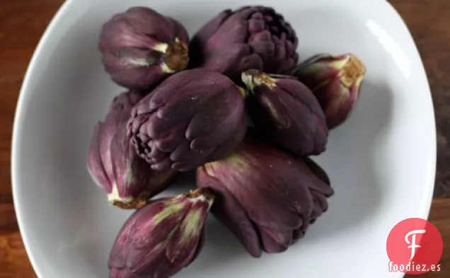 Ensalada De Alcachofa Estofada Con Vinagreta De mostaza y Limón