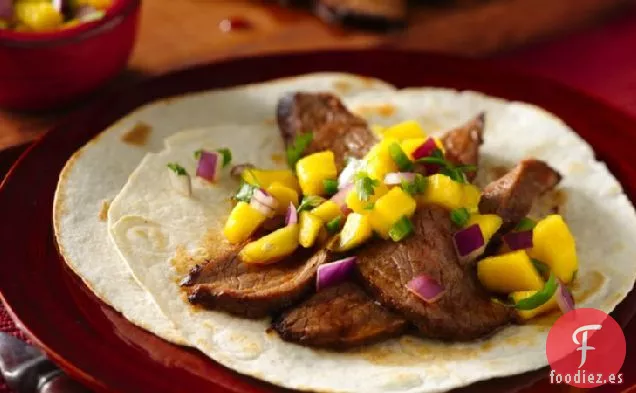 Tacos de Carne de Costado con Salsa de Mango