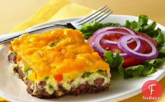 Pastel de Hamburguesa con Queso Increíblemente Fácil (Tamaño de Multitud)