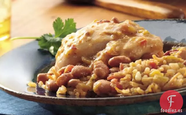 Pollo Chipotle de Cocción Lenta y Pintos con Arroz Español