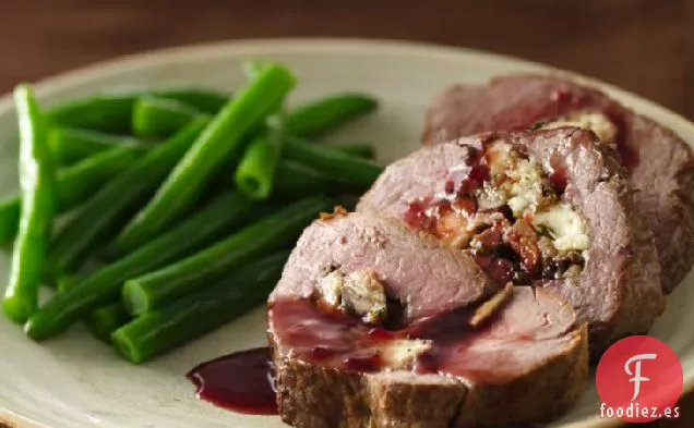 Solomillo de Ternera Relleno de Gorgonzola y Champiñones con salsa Merlot