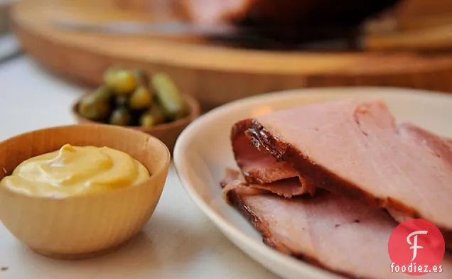 Jamón Ahumado Con Melaza De Granada, Pimienta Negra Y Mostaza
