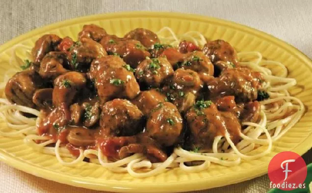 Albóndigas y Salsa Fáciles de Sartén