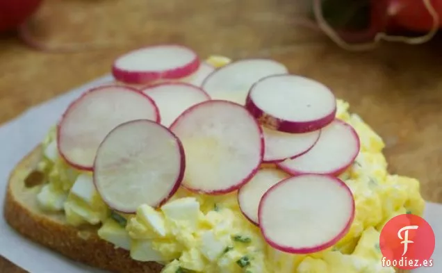 Ensalada De Huevo Con Rábanos