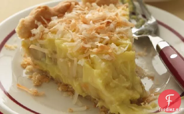 Pastel de Crema de Plátano y Coco con Corteza de Suero de Mantequilla