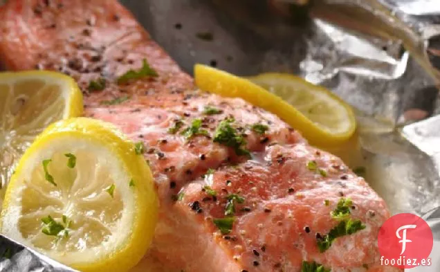 Paquetes de Papel de Limón y Salmón a La Parrilla