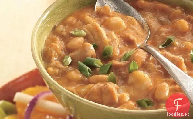 Chile de Pollo Blanco de Cocción Lenta con Maíz Dulce