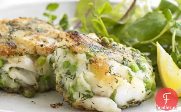 Pasteles de Pescado con Hierbas y Guisantes