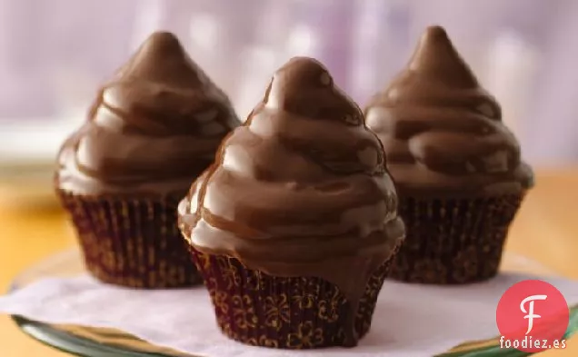 Cupcakes con Sombrero de Mantequilla de Maní