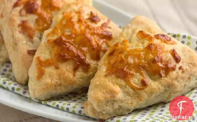 La salvia, el Ajo y queso Provolone Galletas
