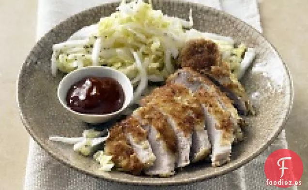 Chuletas De Cerdo Con costra De Panko Con Ensalada De Napa