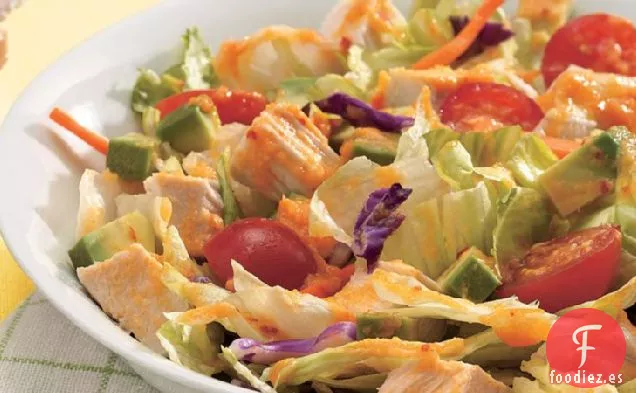 Ensalada de Pollo con Aderezo de Piña y Chipotle