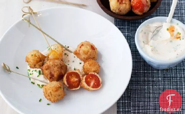 Tomates Cherry Fritos con Yogur Picante