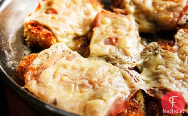 Una Sartén De Pollo Al Revés Cordon Bleu