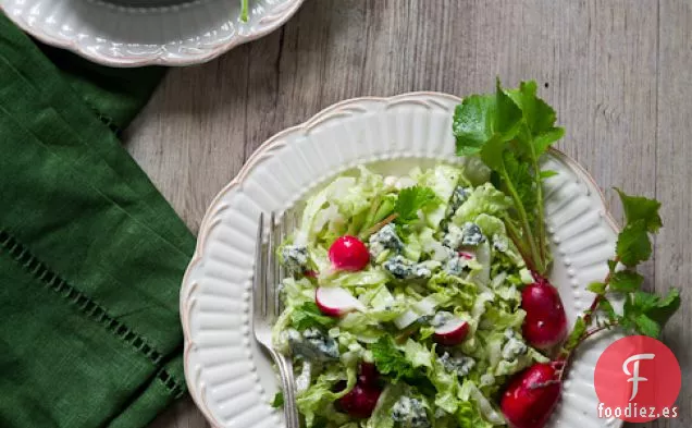 Ensalada Picada Con Aderezo De Queso Azul